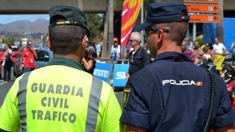«Azul y verde» en Multicanal radio.